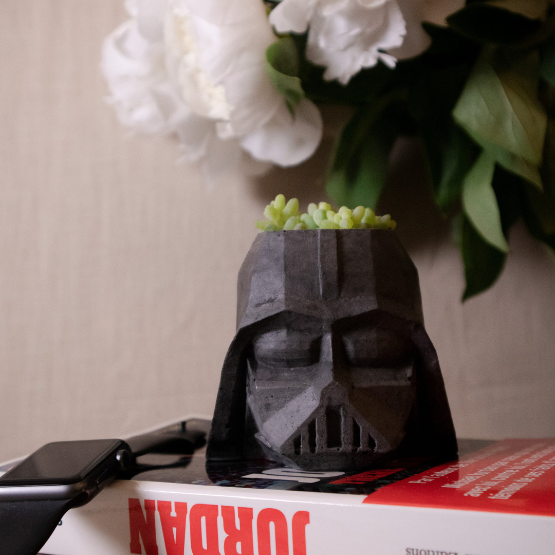 Pot Dark Vador - Béton Anthracite