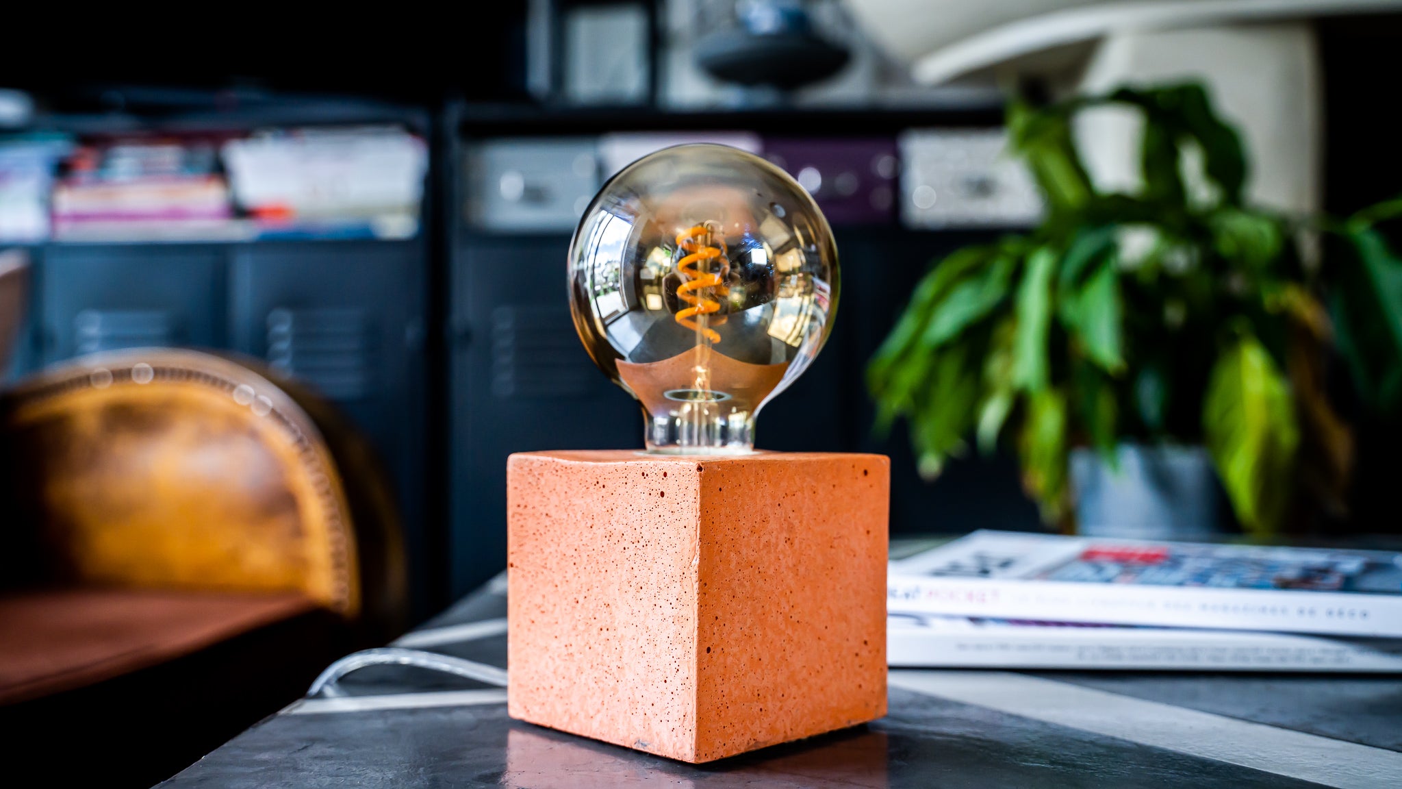 Lampe Cube - Béton Orange