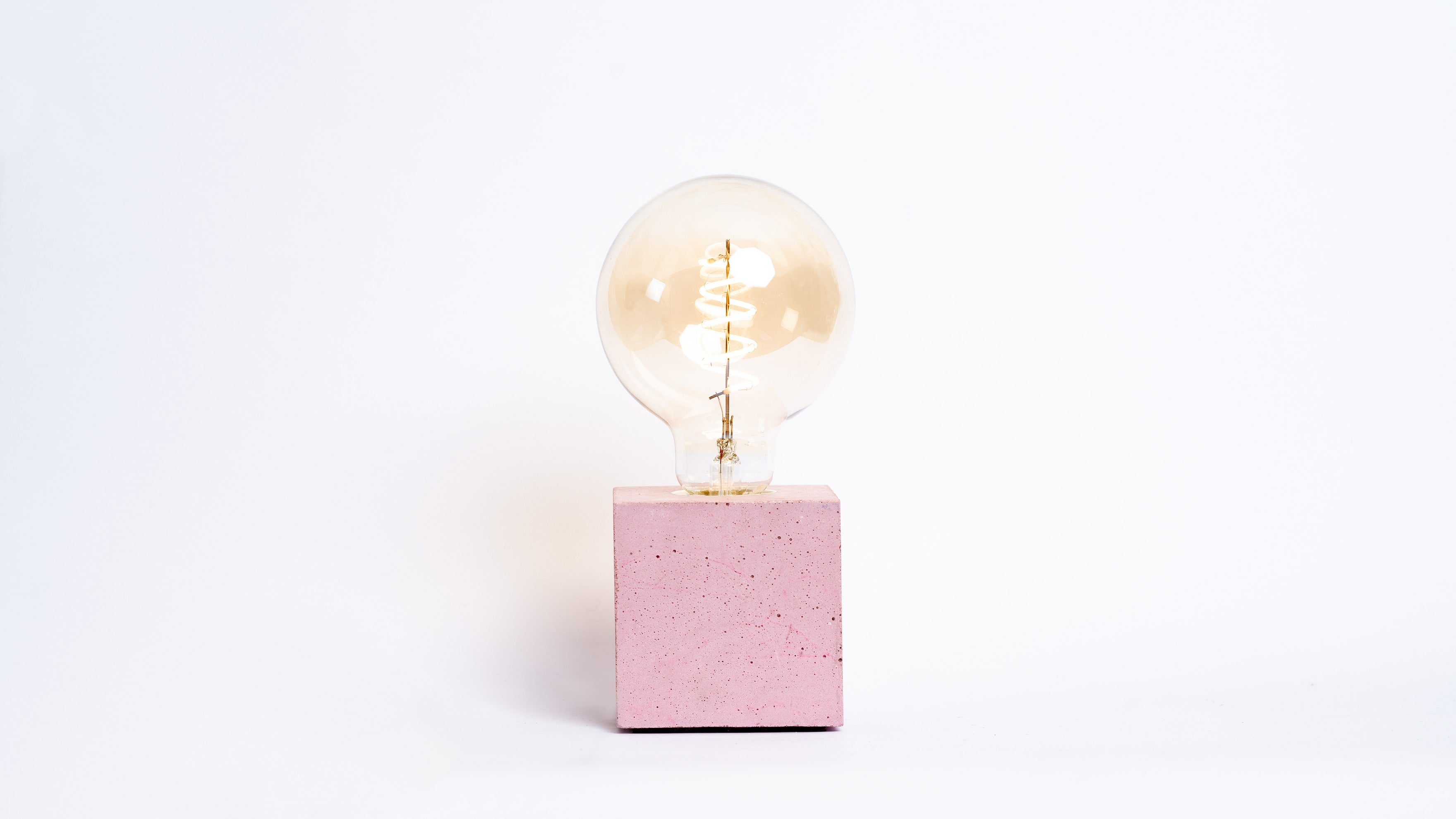 Lampe Cube - Béton Rose Pastel