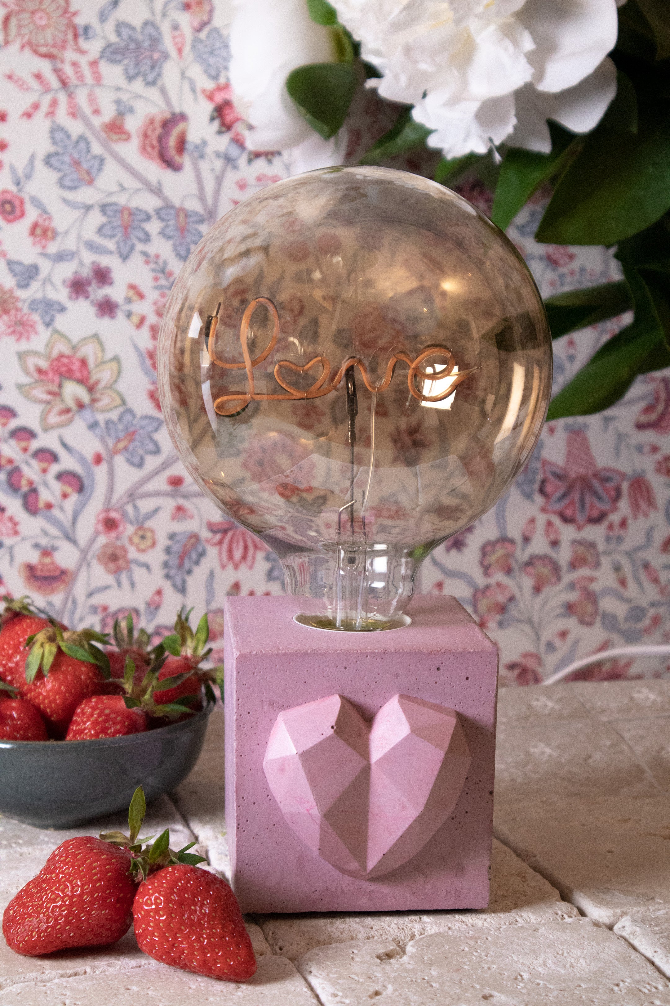 Lampe Love - Béton Rose Pastel