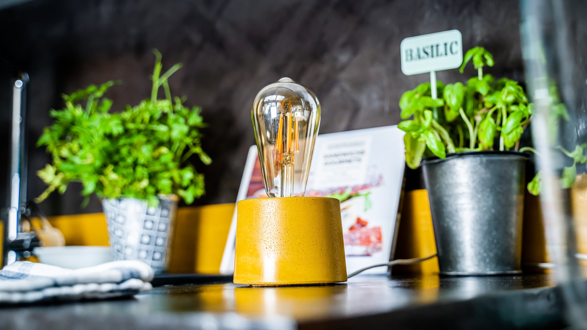 Lampe Cylindre - Béton Jaune