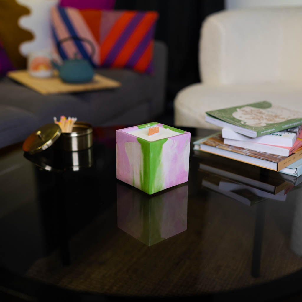 Bougie cube xxl - Béton Tie&Dye rose et vert