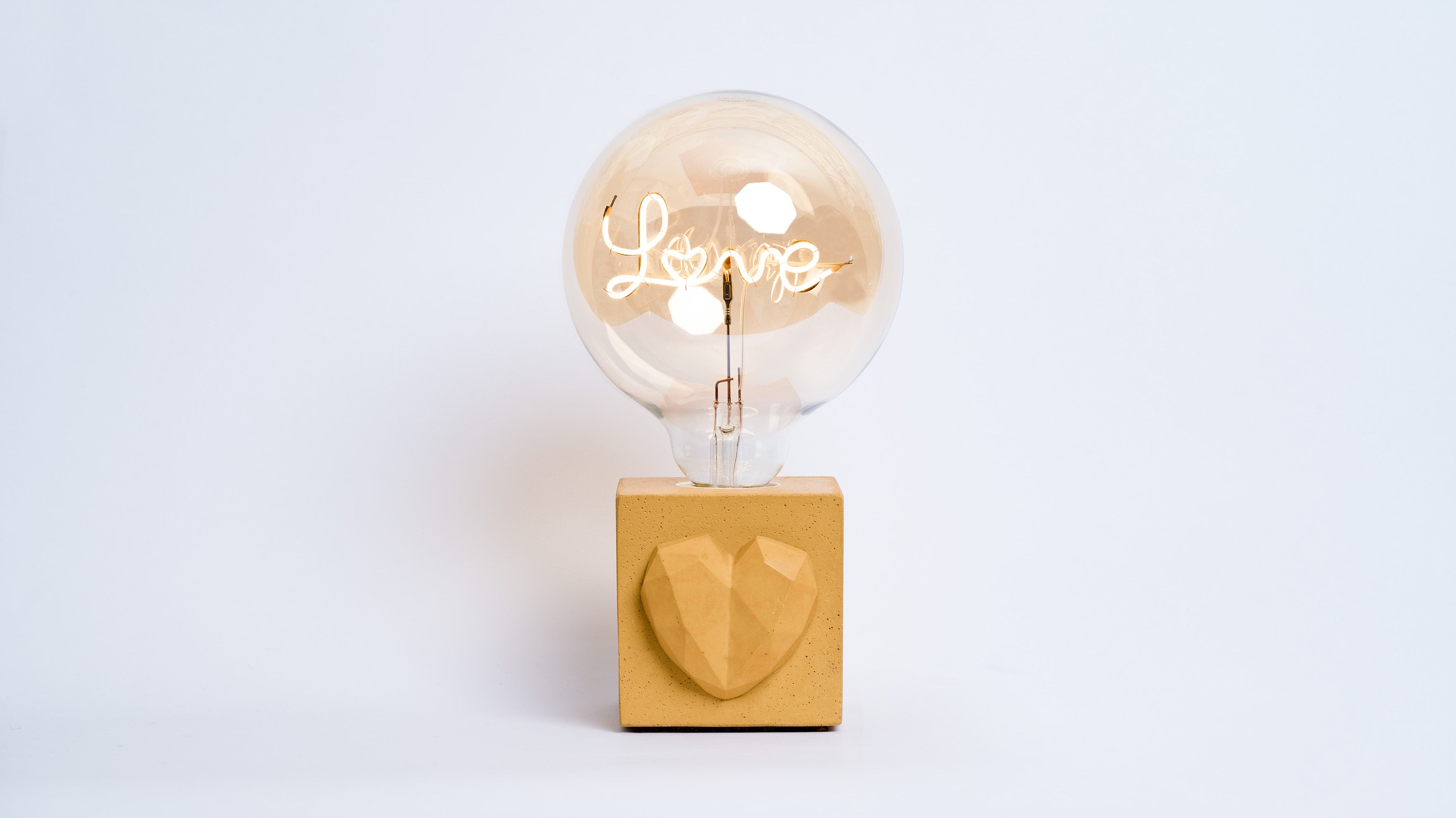 Lampe Love - Béton Jaune
