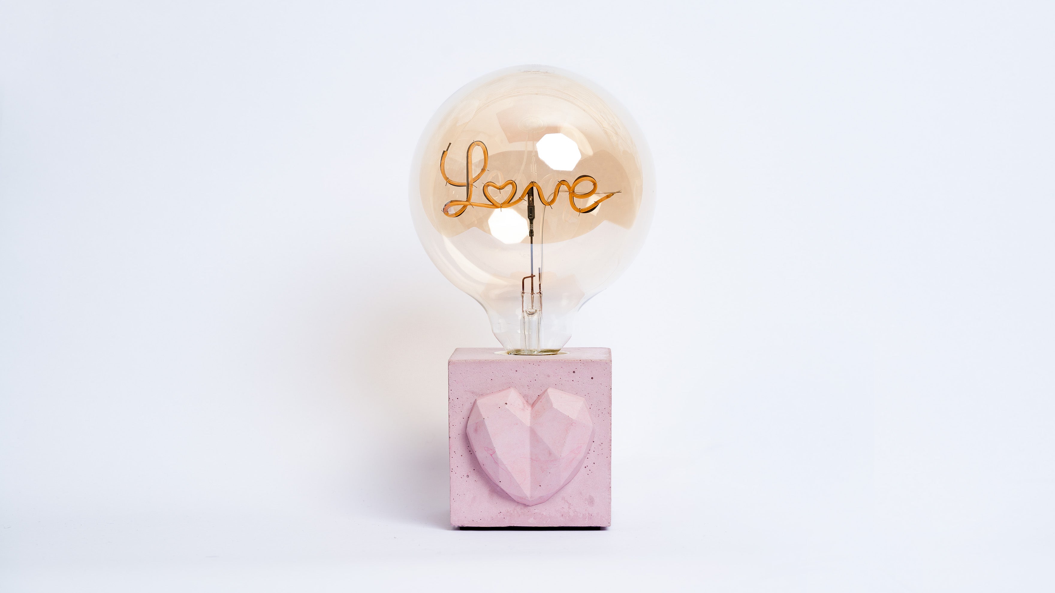 Lampe Love - Béton Rose Pastel