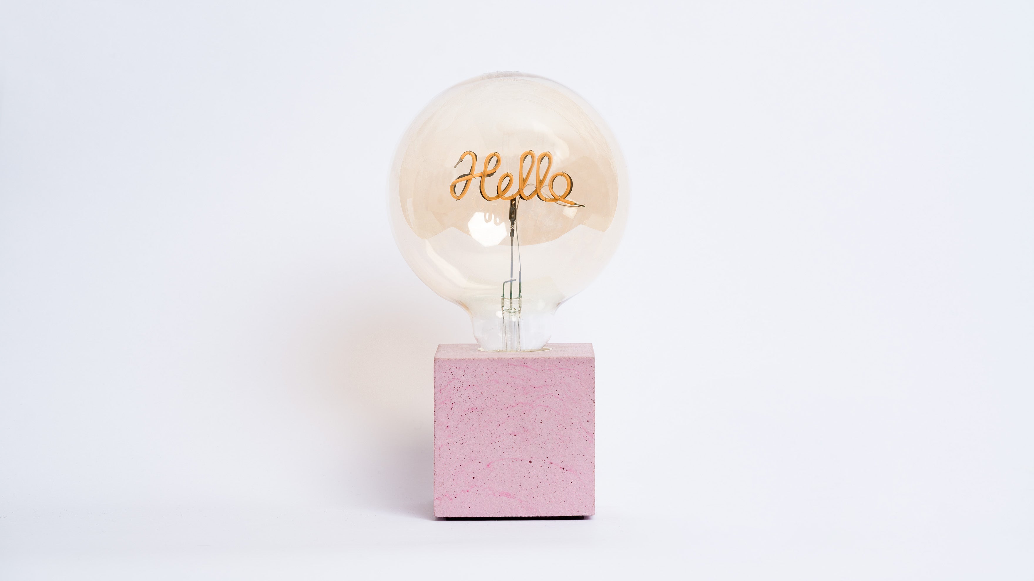 Lampe Hello - Béton Rose Pastel