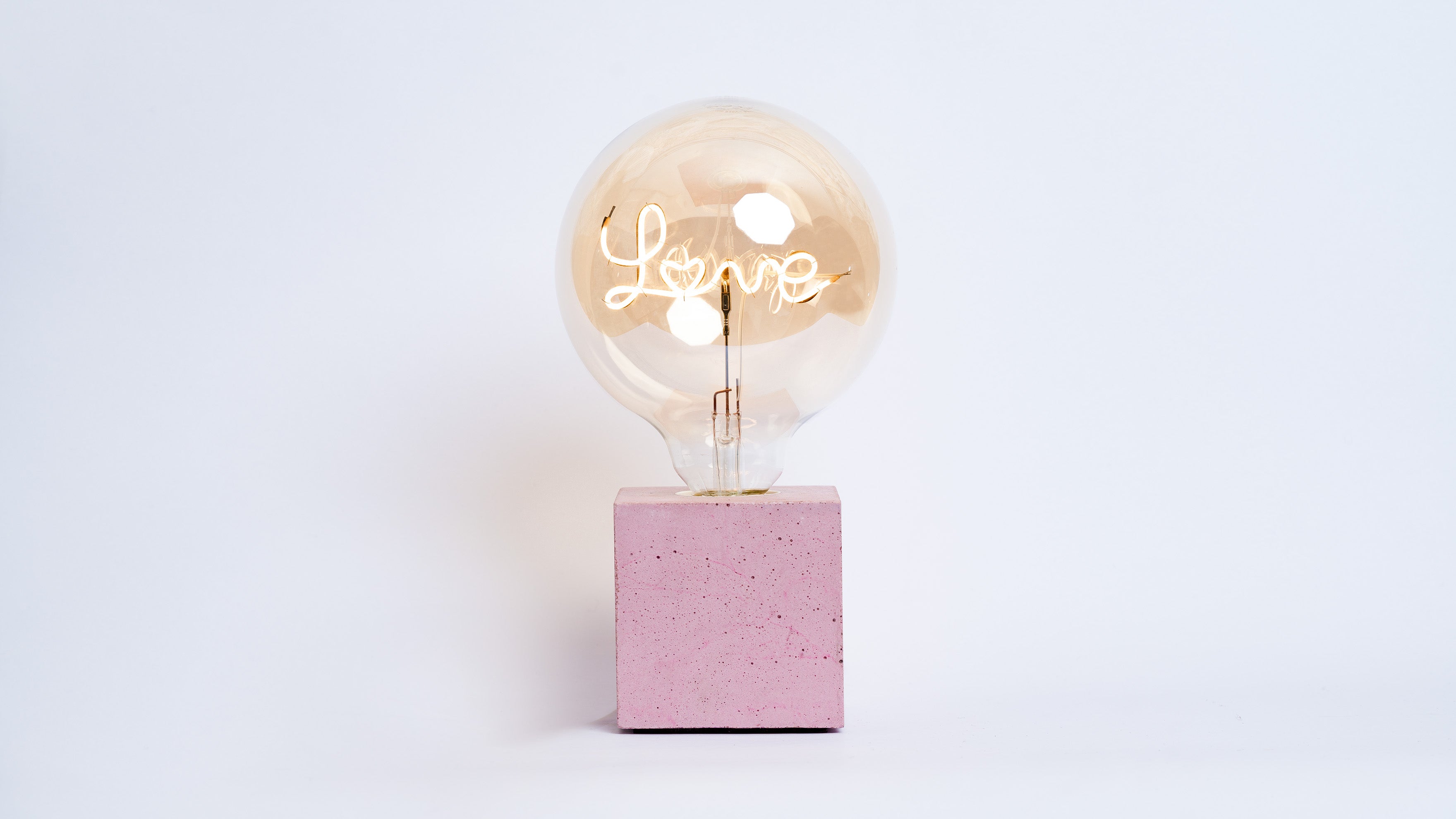 Lampe Cube - Béton Rose Pastel