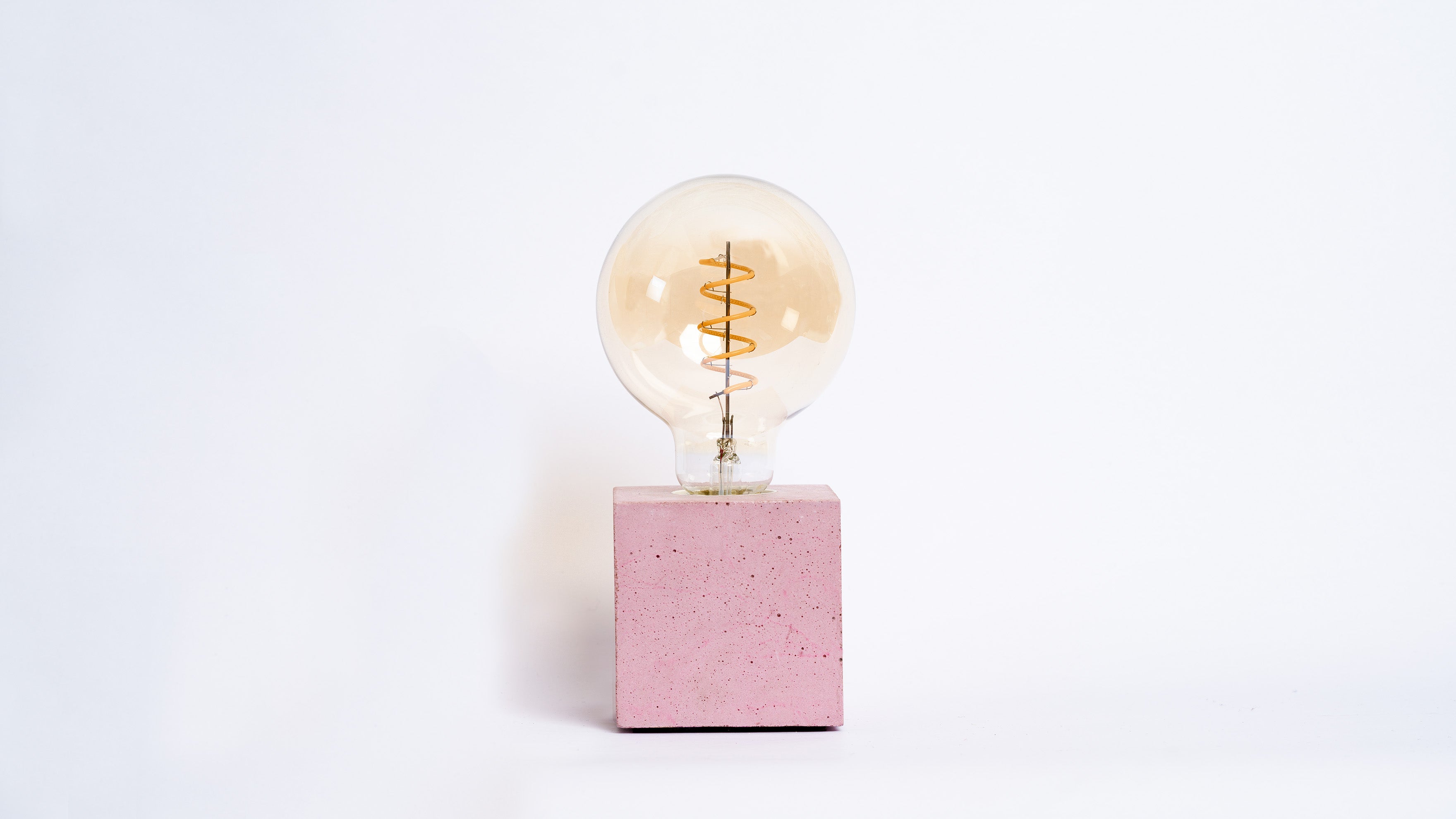 Lampe Cube - Béton Rose Pastel